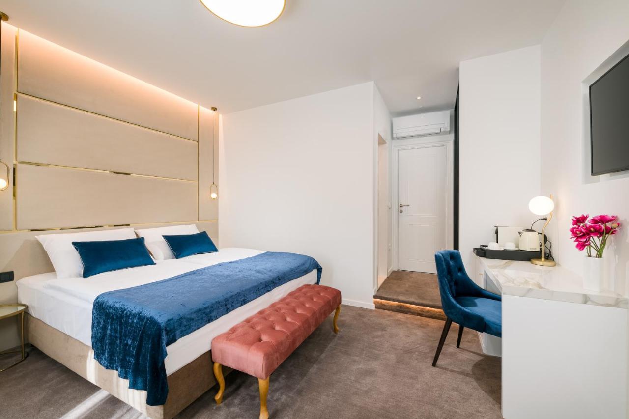 Flos Luxury Rooms Split Buitenkant foto