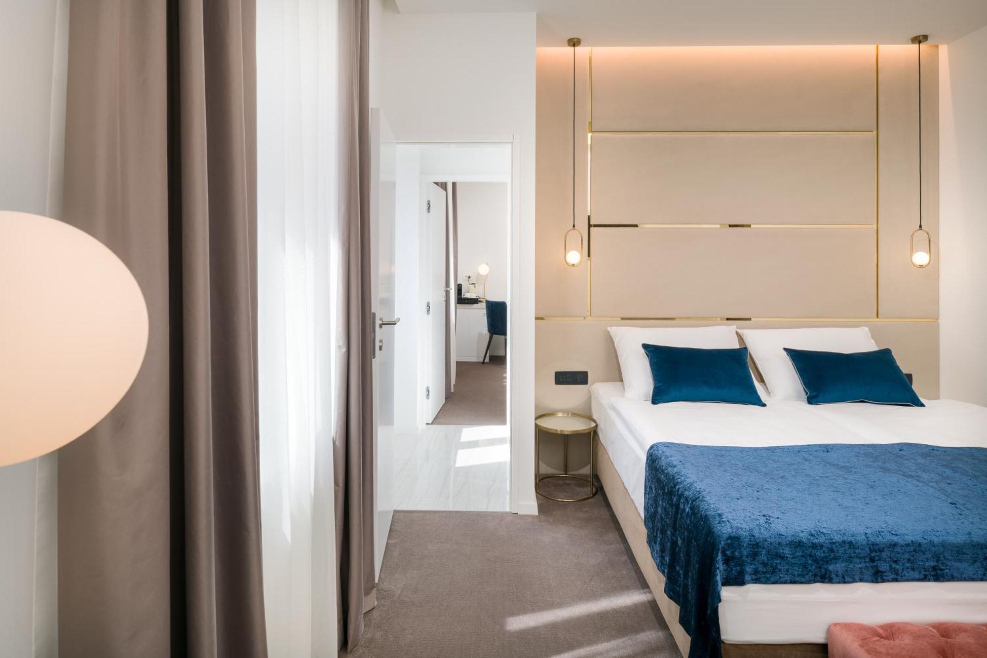 Flos Luxury Rooms Split Buitenkant foto