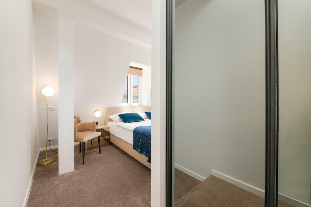 Flos Luxury Rooms Split Buitenkant foto