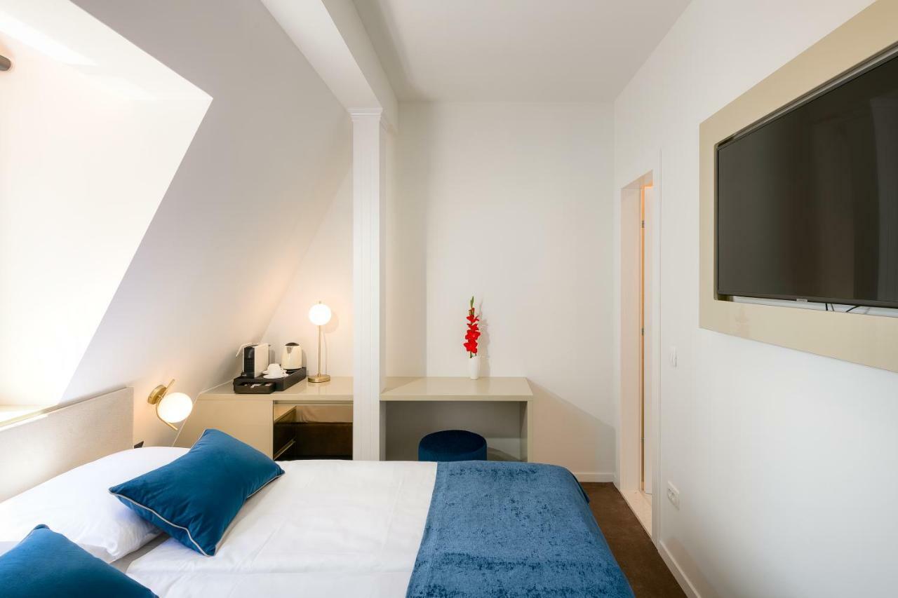 Flos Luxury Rooms Split Buitenkant foto