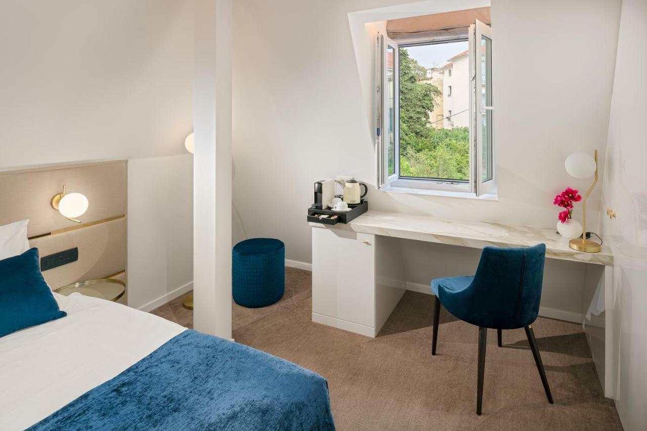 Flos Luxury Rooms Split Buitenkant foto