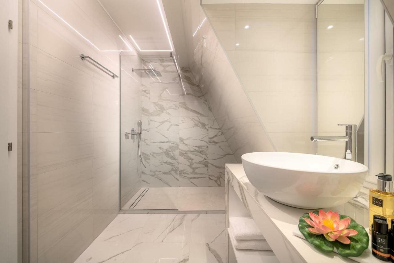 Flos Luxury Rooms Split Buitenkant foto