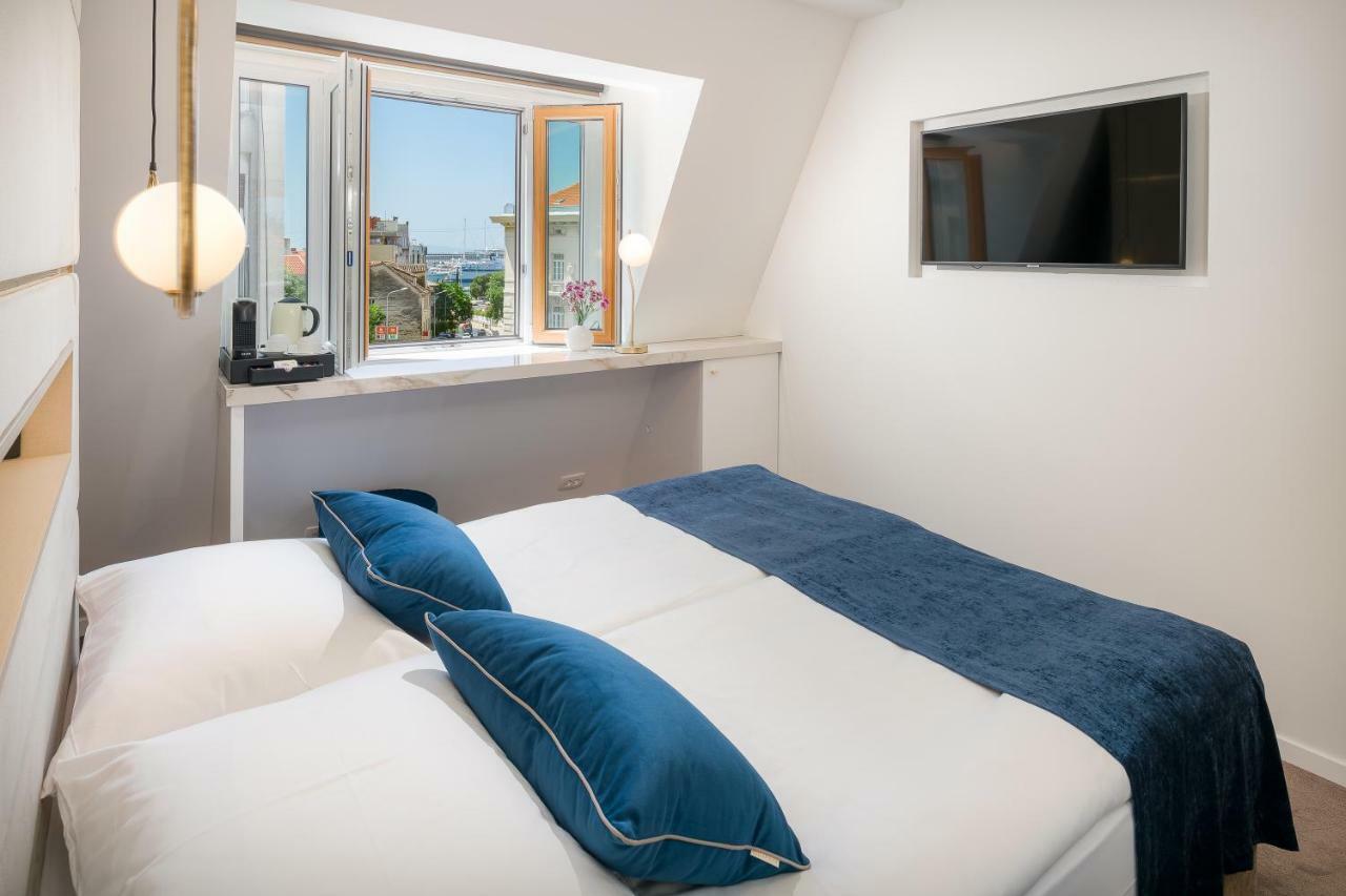 Flos Luxury Rooms Split Buitenkant foto