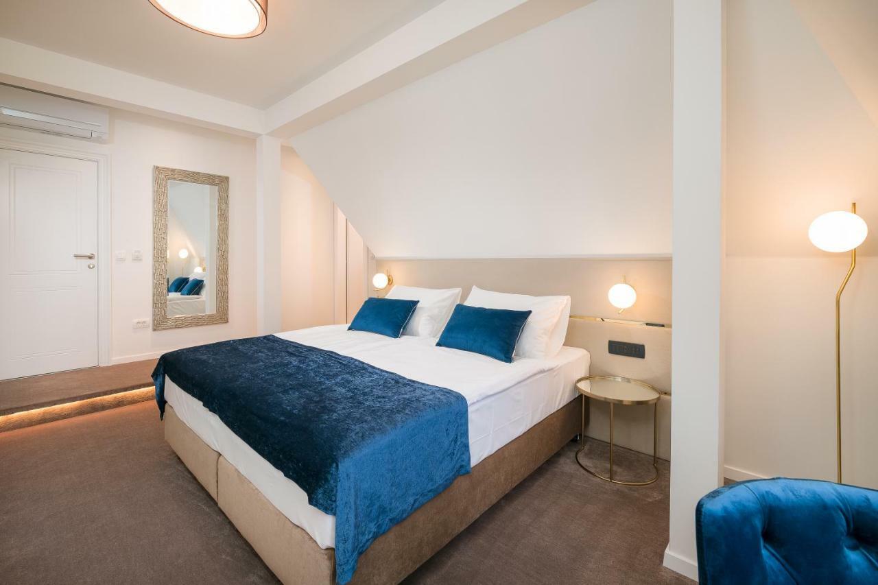 Flos Luxury Rooms Split Buitenkant foto